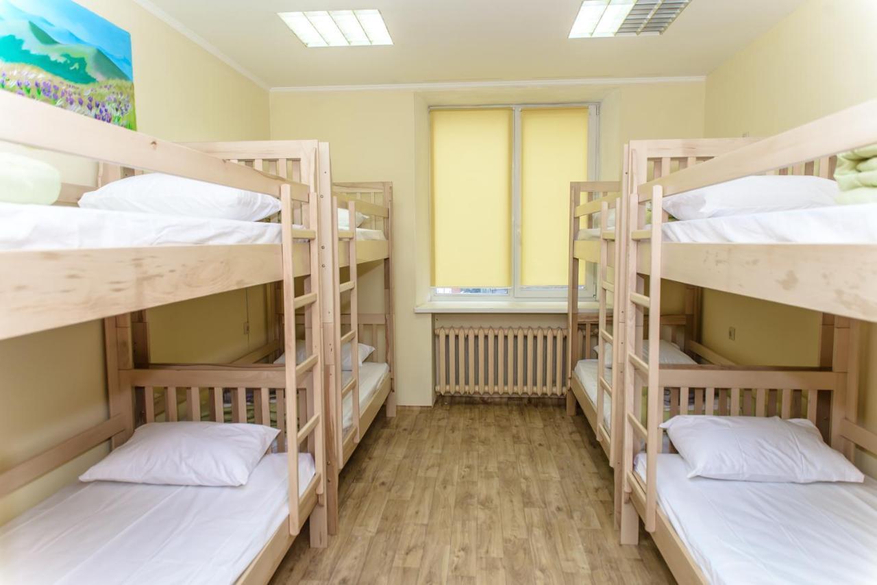 Botanic Globus Hostel Kiev Exterior foto